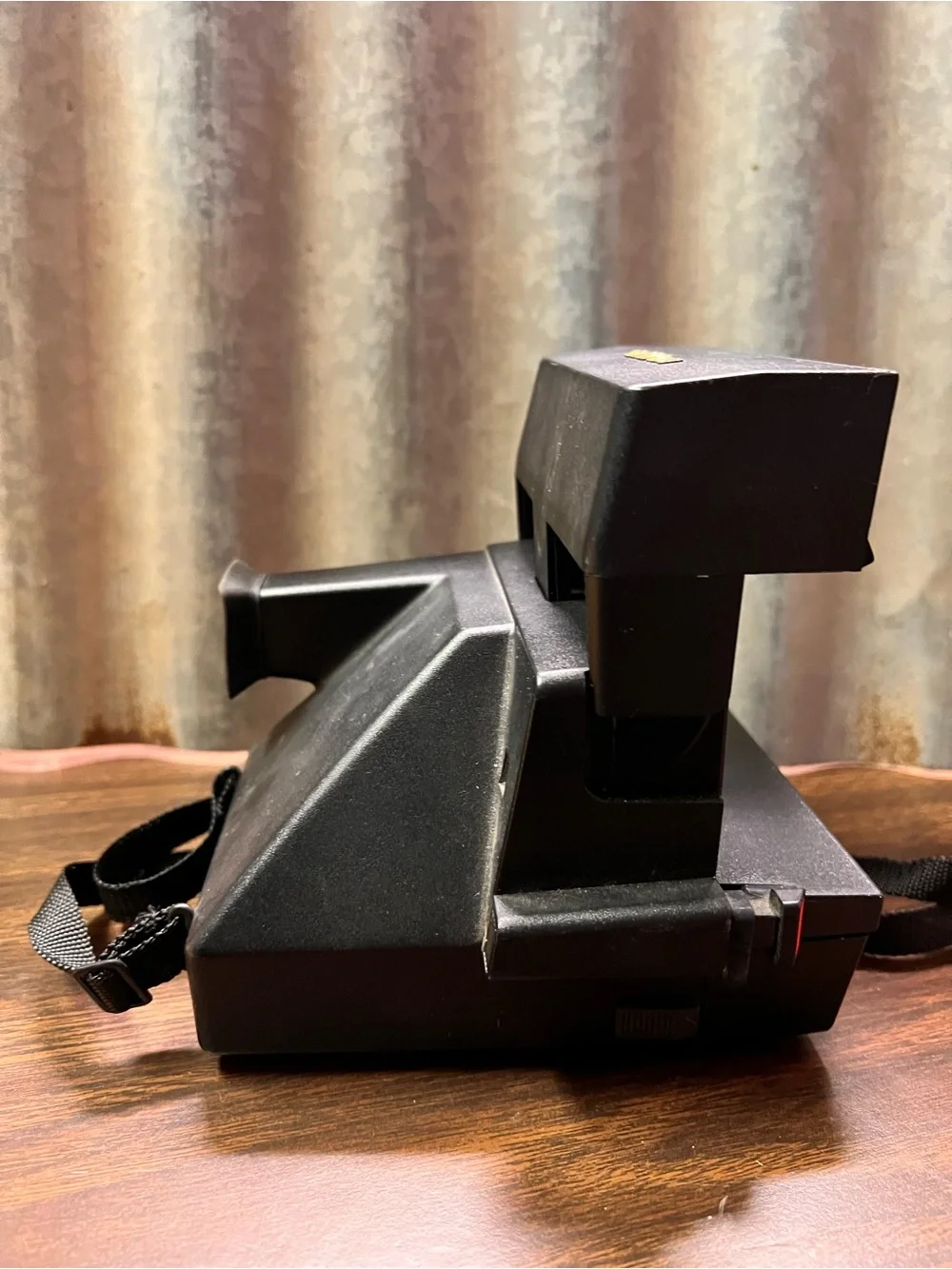 Polaroid 600 Autofocus 660 Instant Camera - Black with Rainbow Logo